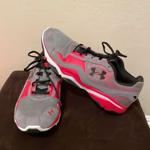 Underarmour shoes size 12